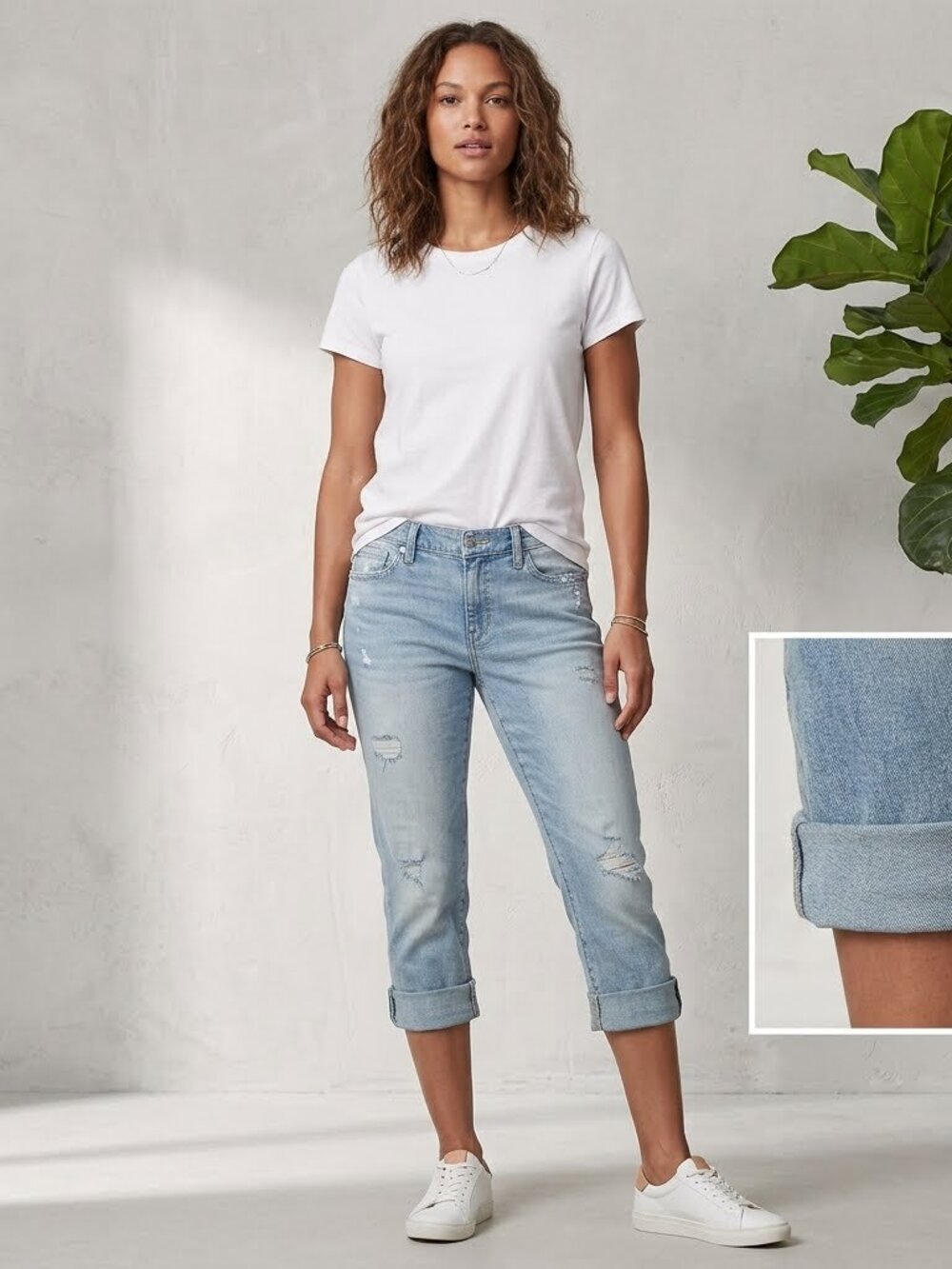 Gap 1969 Girlfriend Distressed Rolled Capri Jeans Size 28